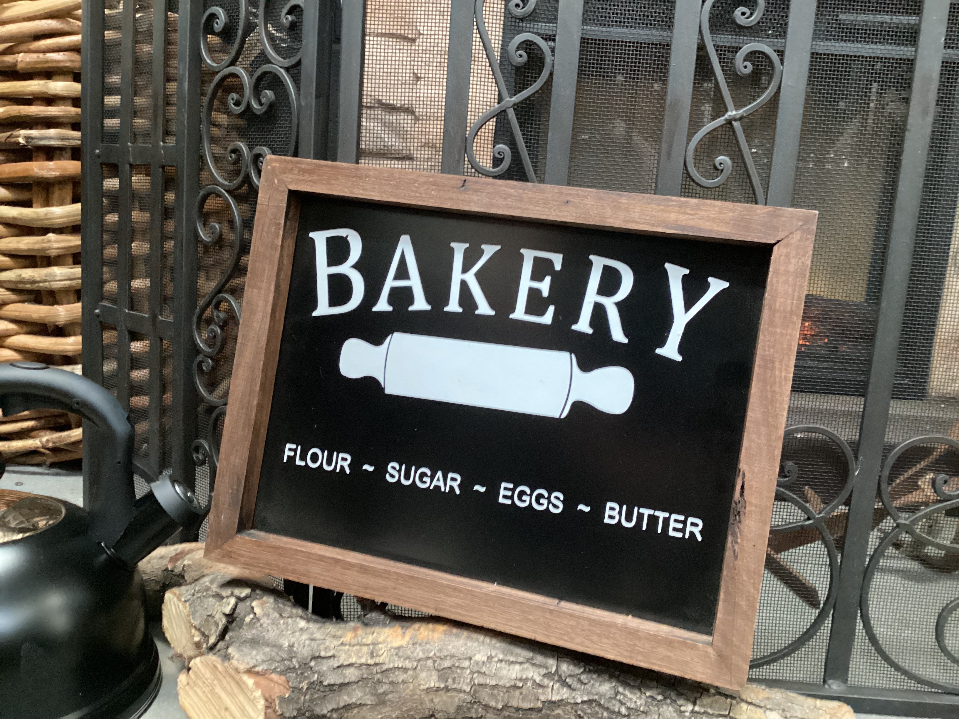 Handmade BAKERY Sign