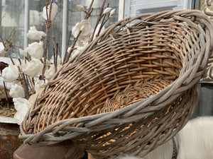 UNIQUE Vintage XL ROUND Rattan Basket