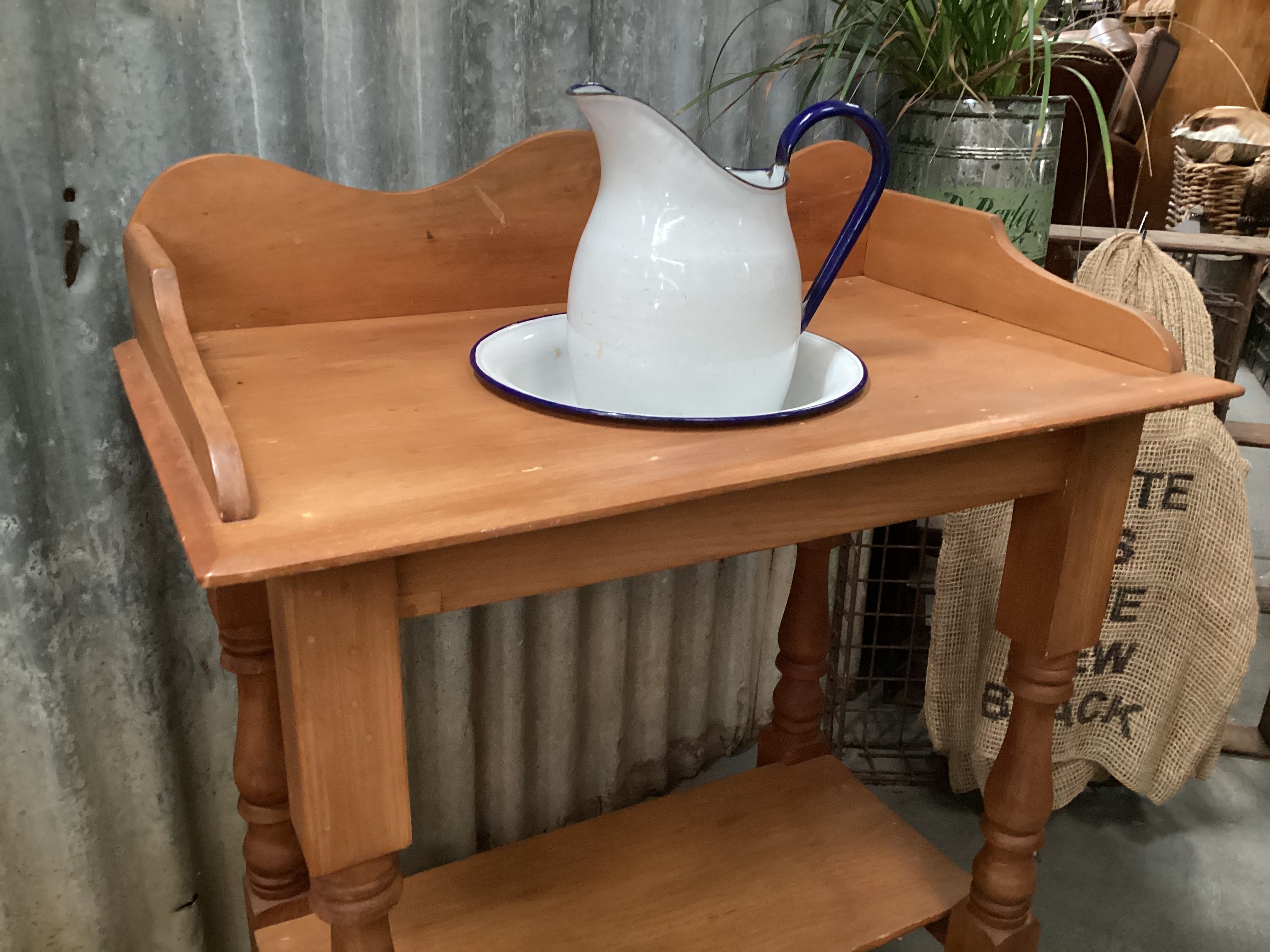 WINDSOR Wash Basin & Stand
