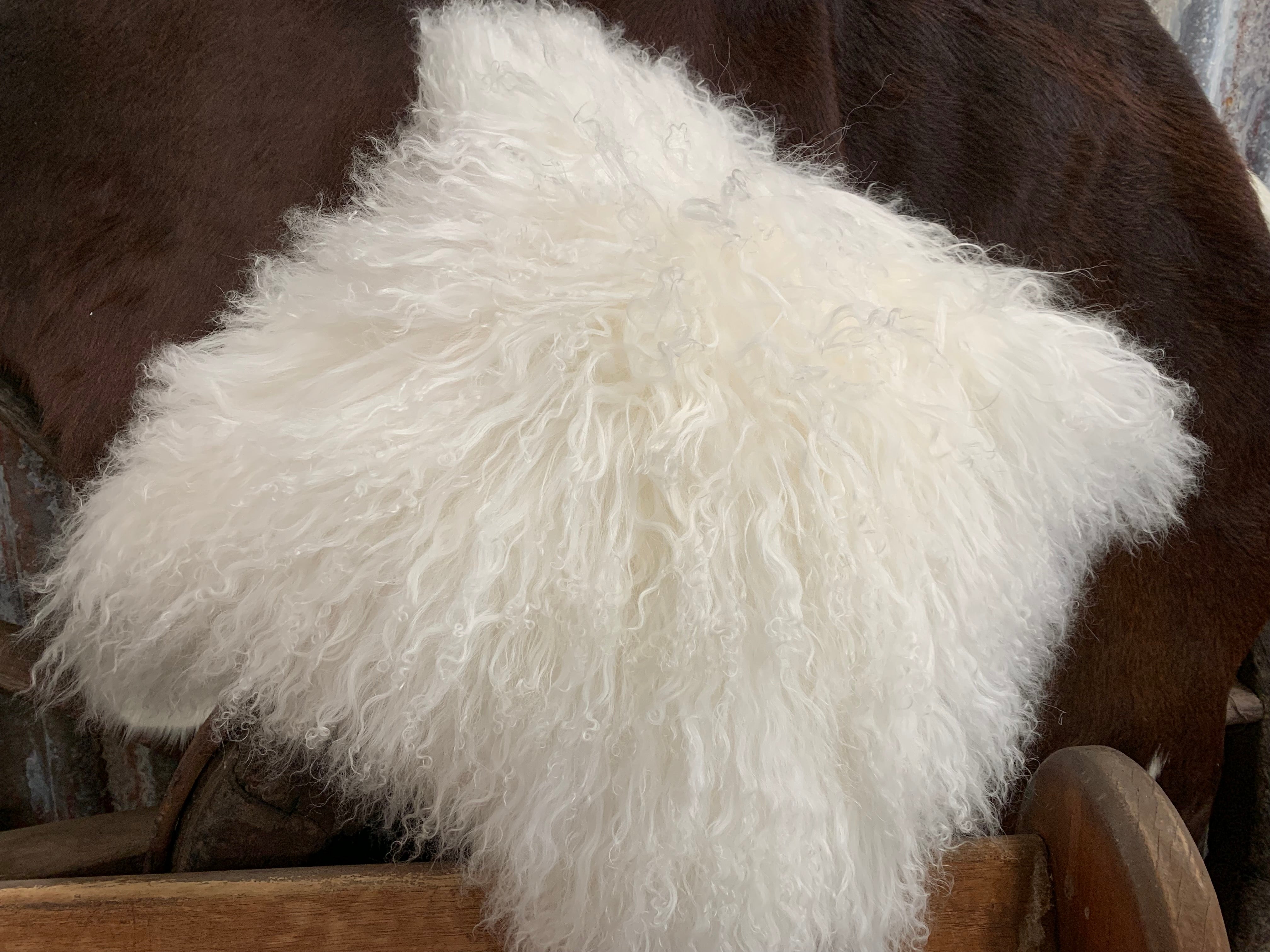 SNOW Mongolian Cushion