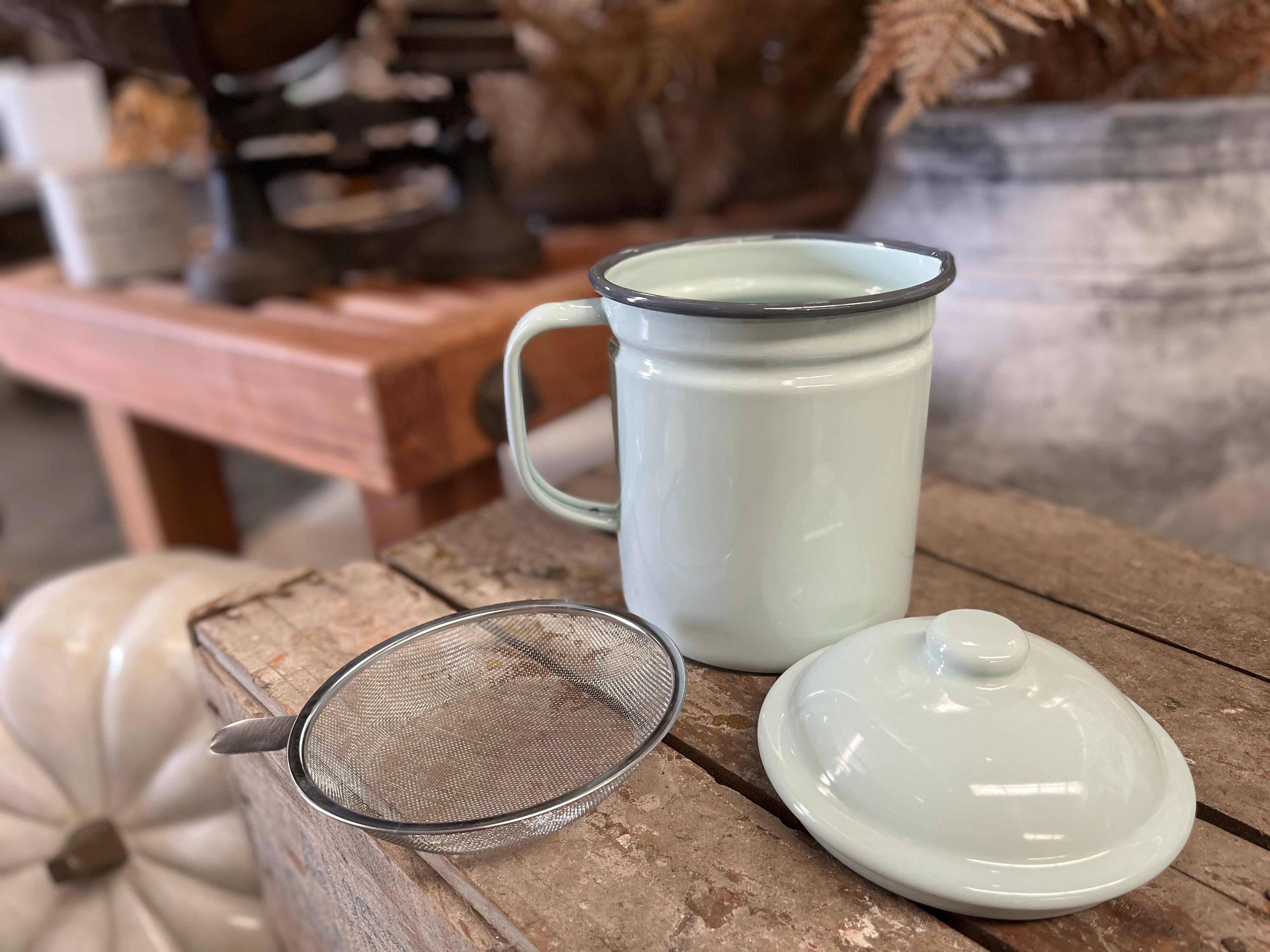 Enamel Dripping Container Duck Egg