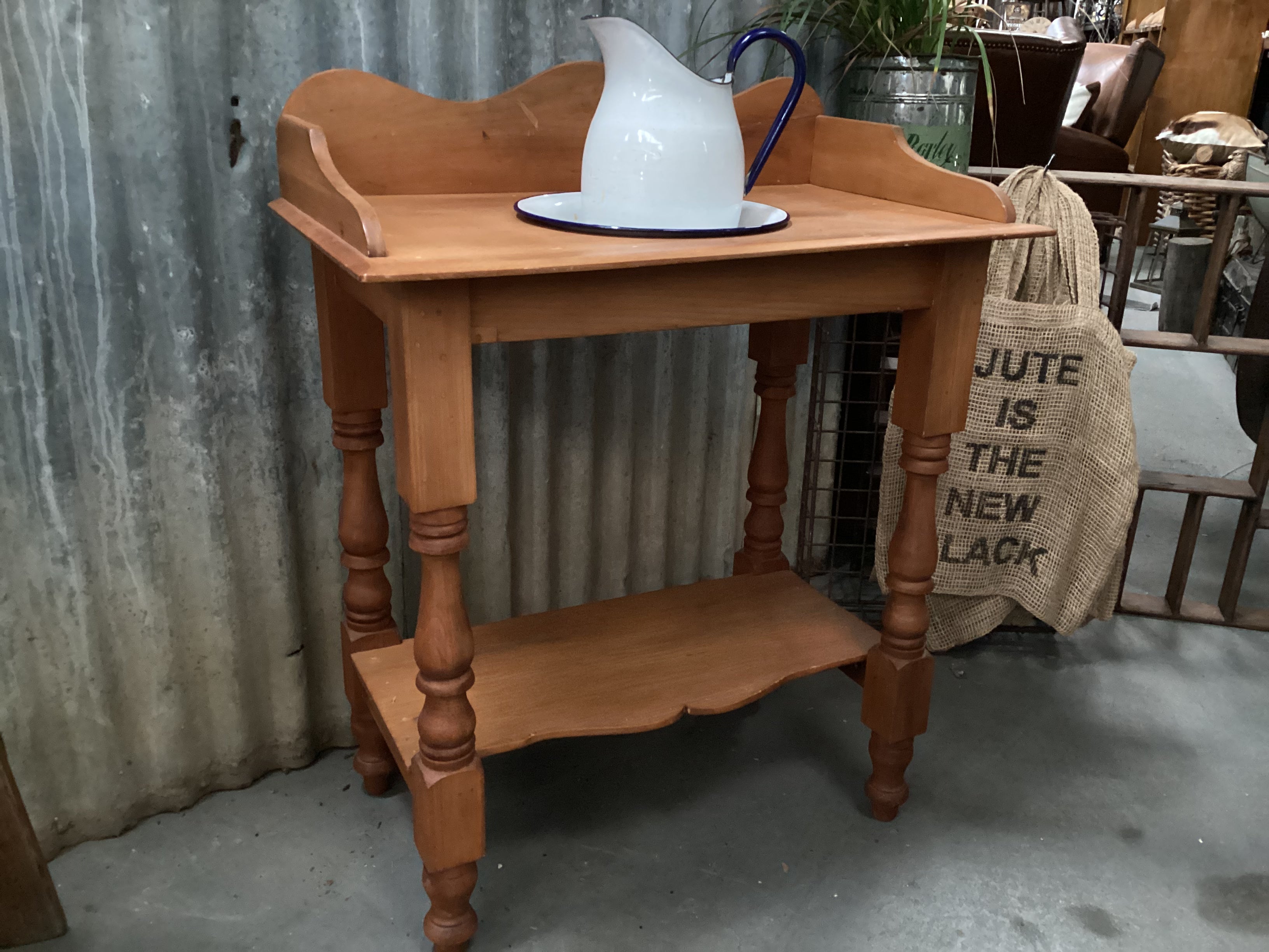 WINDSOR Wash Basin & Stand
