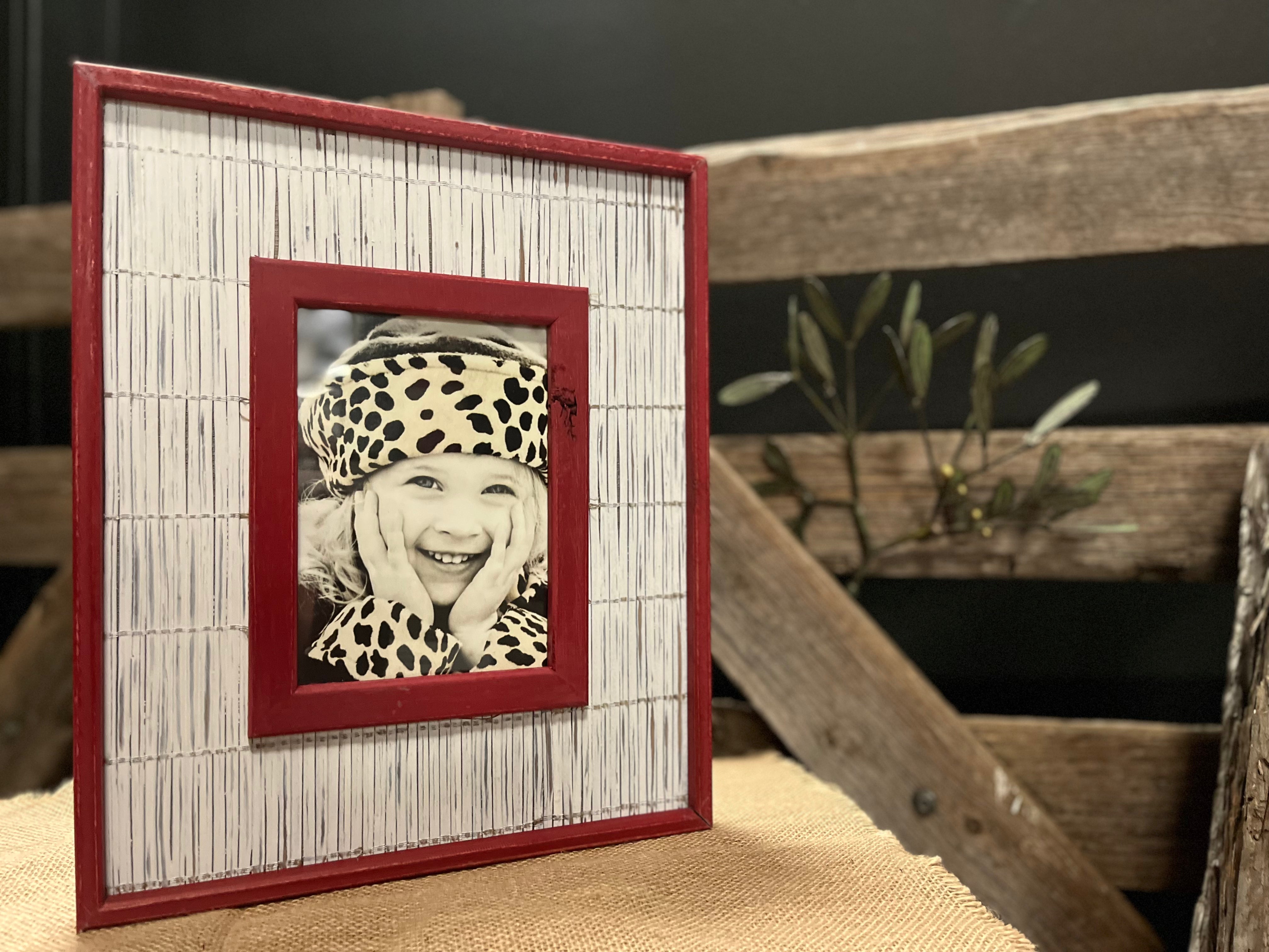 RIDLEY Red & White Timber FRAME