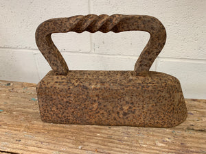 HEAVY XL Vintage Iron with TWIST Handle
