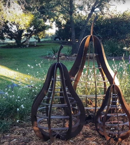 Metal Garden PEAR Sculpture SET OF 3