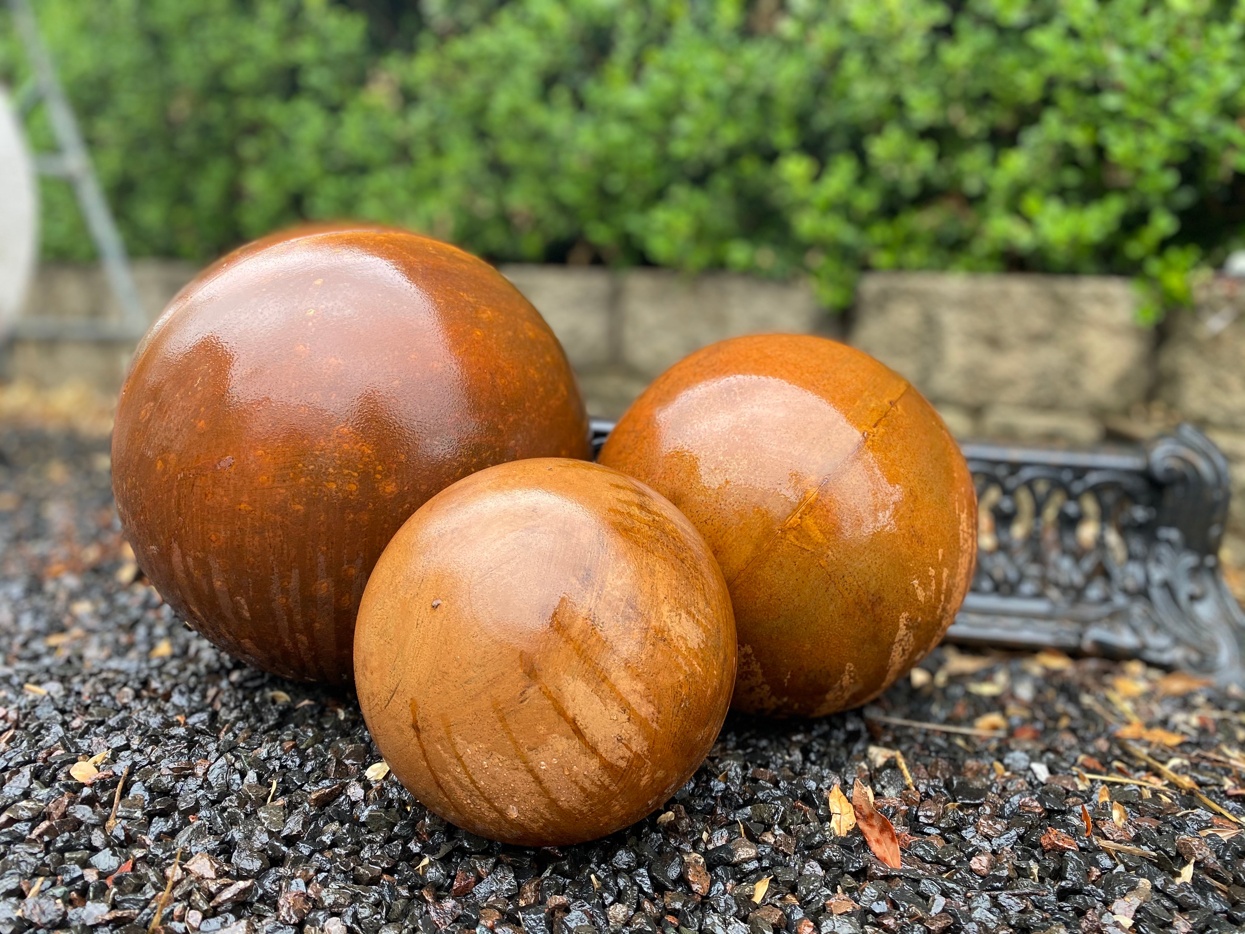 Set of 3 rusty garden sphere