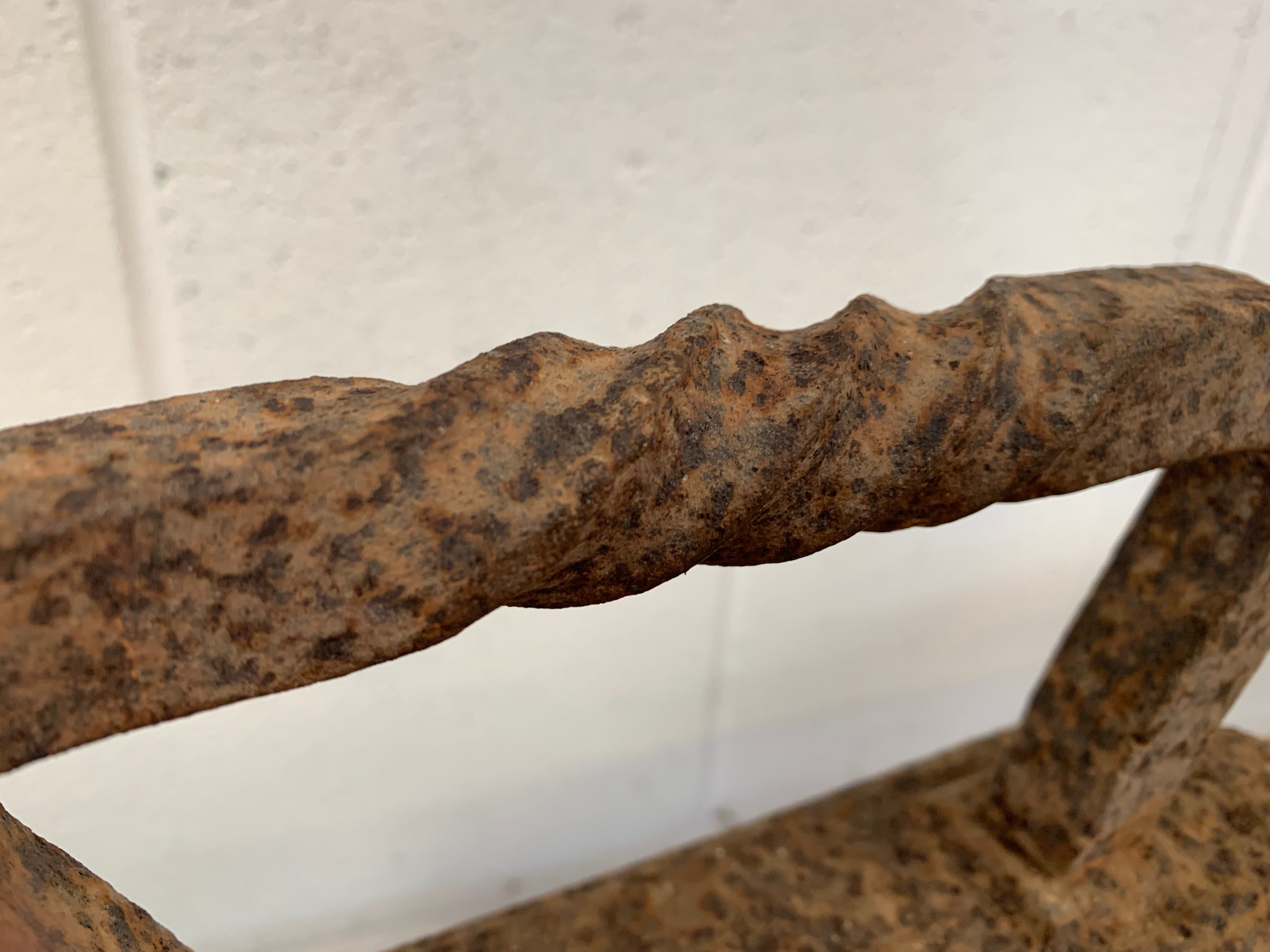 HEAVY XL Vintage Iron with TWIST Handle