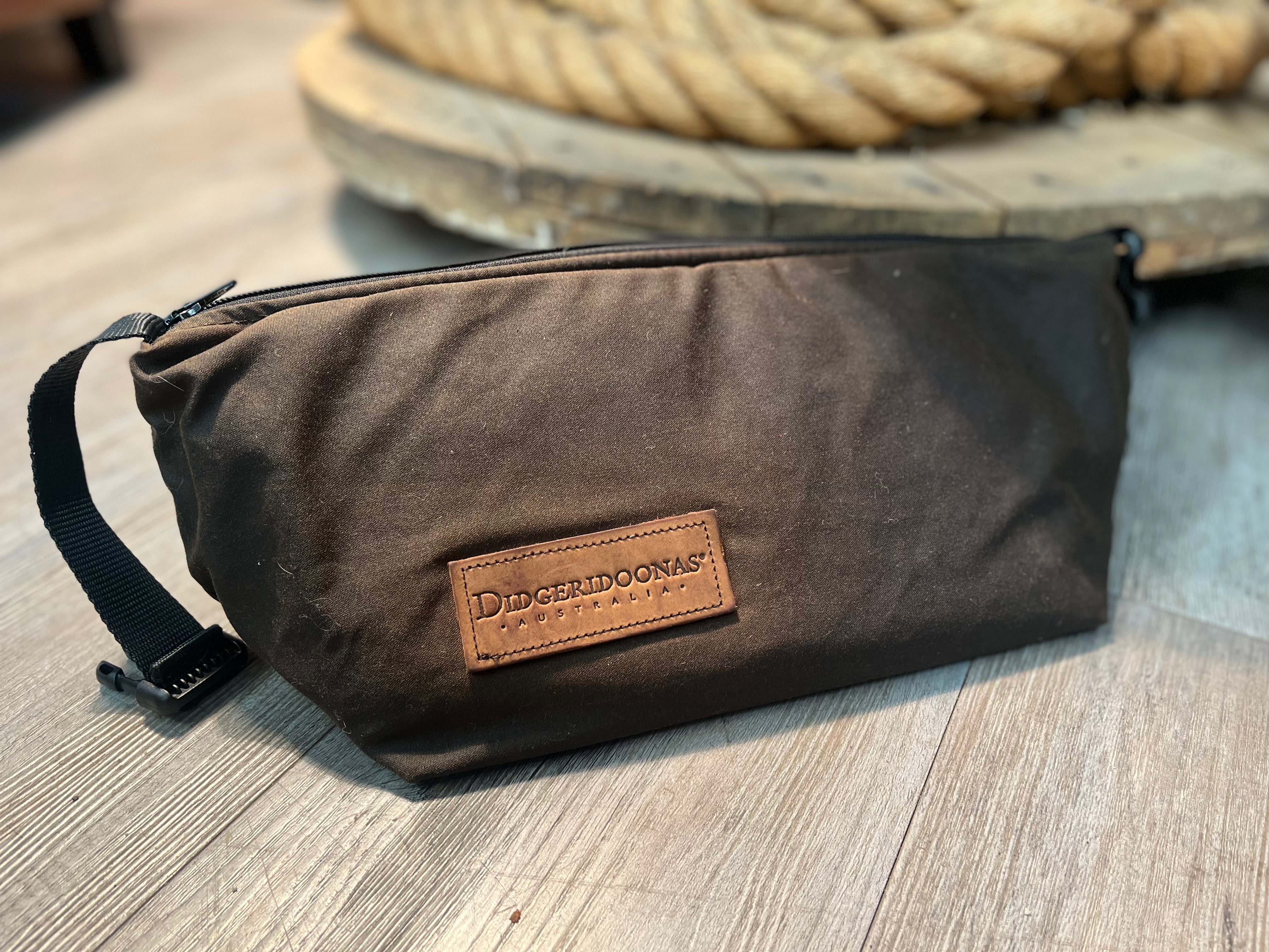 Original DIDGERIDOONAS Toiletries Bag Free postage